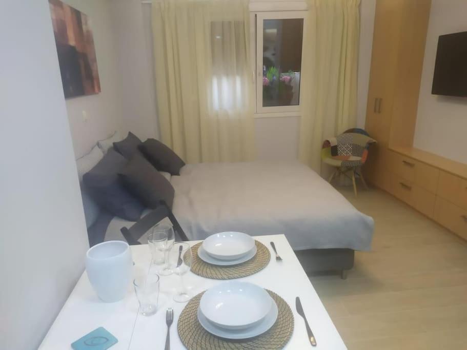Studio Apartment With All Amenities In Kolonaki Atenas Exterior foto