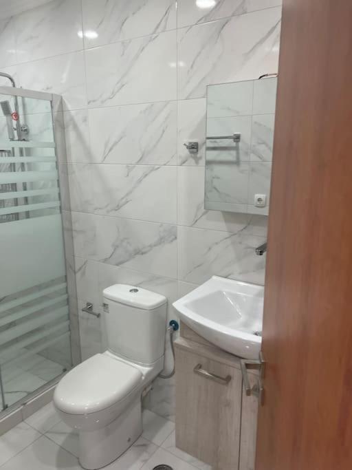 Studio Apartment With All Amenities In Kolonaki Atenas Exterior foto